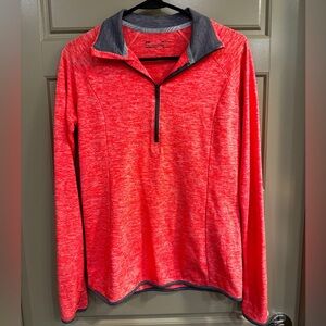 Sweatshirt 2/$30
